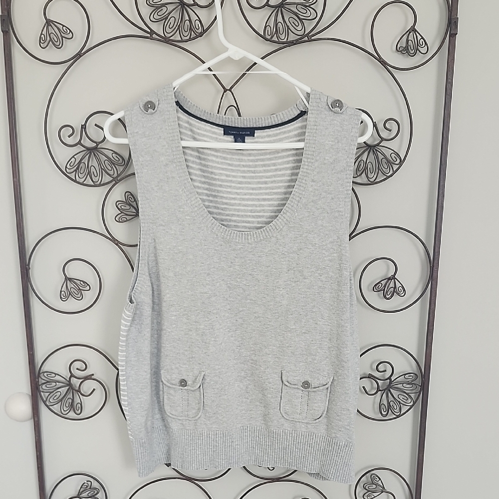 Tommy Hilfiger Gray V-Neck Sweater Vest